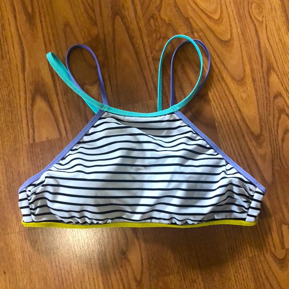 Victoria’s Secret Halter Bikini Top. Small BNWOT